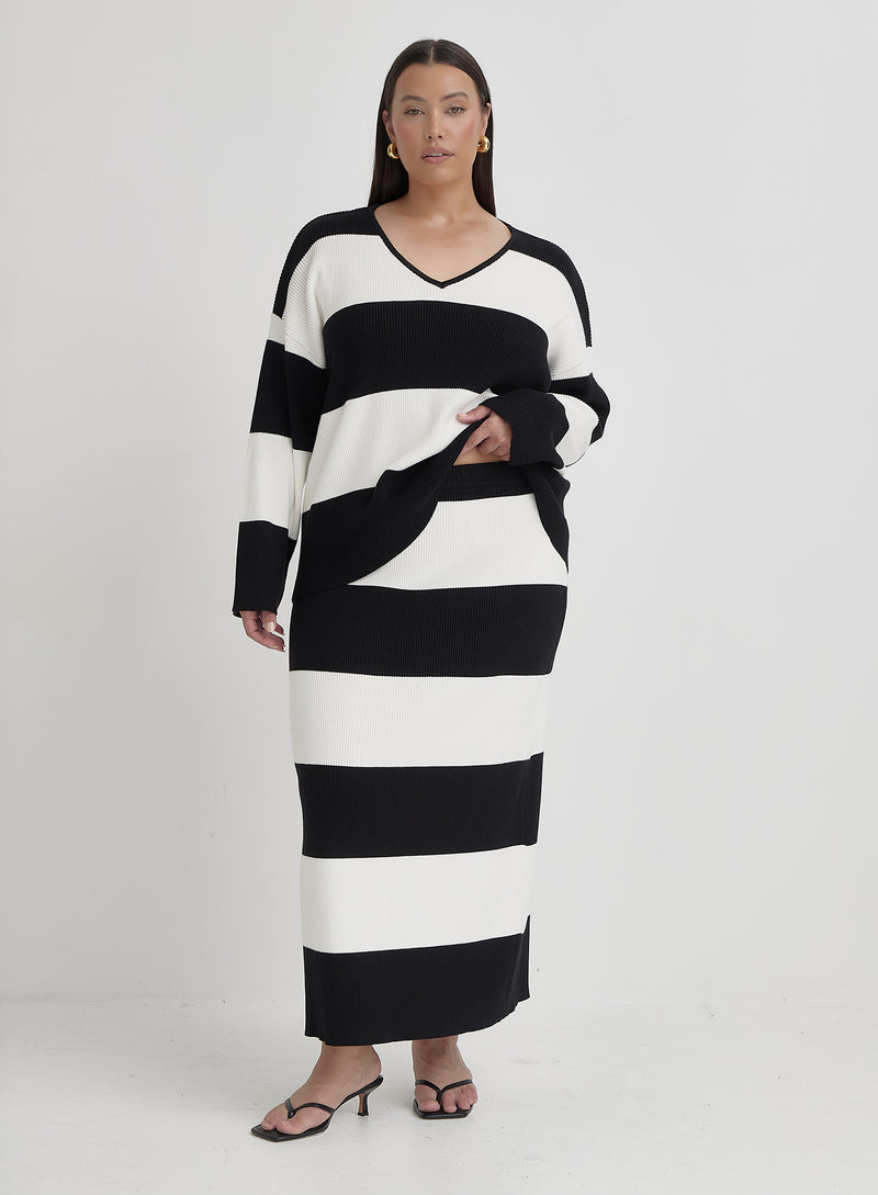 Black And Cream Plus Size Stripe Knitted Maxi Skirt- Jacqueline